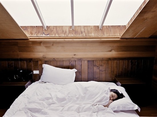 3 самые полезные позы для сна посоветовали волгоградцам