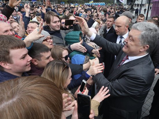 Может ли еще Порошенко победить Зеленского на выборах президента Украины