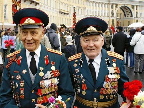 Севастопольские ветераны получат выплаты ко Дню Победы