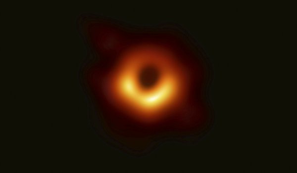 Ученые презентовали первое изображение, когда-либо сделанное из черной дыры - «Новости Дня»
