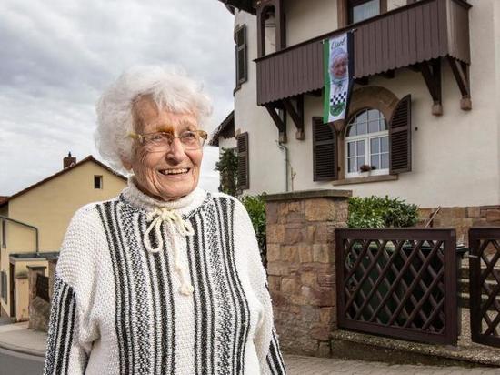 Кирххаймболандене: 100-летняя бабушка Лиза побеждает на выборах в городской совет