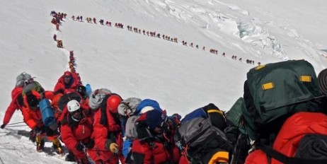 На Евересті за десять днів загинули 11 людей - «Мир»