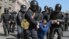 Разгоном первомайского шествия в Петербурге займется прокуратура - «Новости дня»