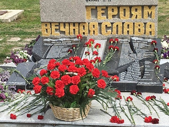 В Севастополе разбили памятник участникам ВОВ с именами крымских татар. Возбуждено дело - «Технологии»