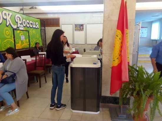 Более сотни избирательных участков начали свою работу в Серпухове
