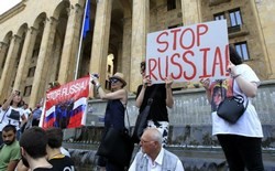 Грузинский бунт против РФ – бессмысленный и беспощадный… - «Новости дня»