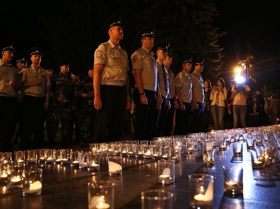 Накануне Дня памяти и скорби в Ставрополе горели тысячи свечей