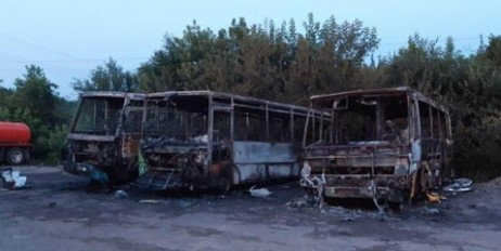 Под Киевом на стоянке сгорели маршрутки - «Экономика»