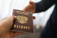 Сколько бывших жителей Крыма попросили гражданство РФ? | Люди | Общество - «Происшествия»