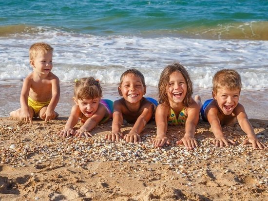 В Крыму пляжи с детьми хотят оградить от посторонних