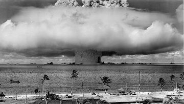 Business Insider (США): часть Маршалловых островов сегодня радиоактивнее Чернобыля из-за американских ядерных испытаний - «Политика»