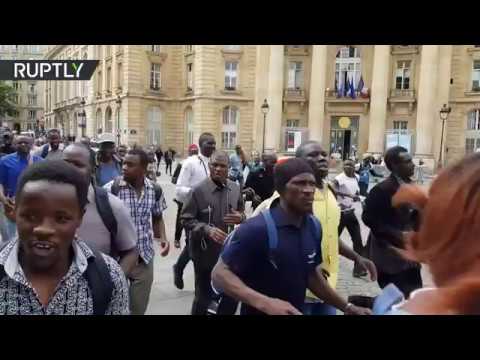 «Чёрные жилеты» ворвались в парижский Пантеон - (видео)