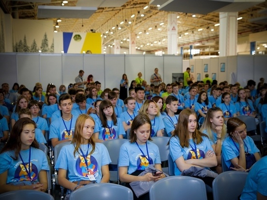 Калмыцкие школьники прошли обучение в «Нанограде»