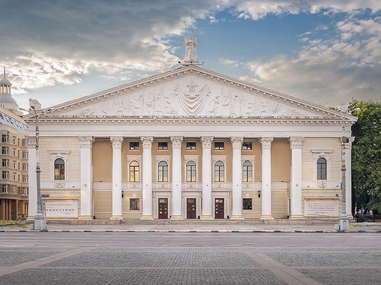 Началась реконструкция площадки возле Воронежского театра оперы и балета