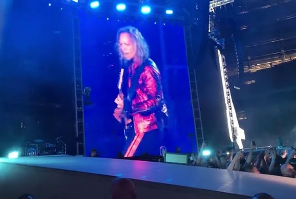 Организатор концерта группы Metallica объяснил выбор «Группы крови» Цоя - «Новости Дня»