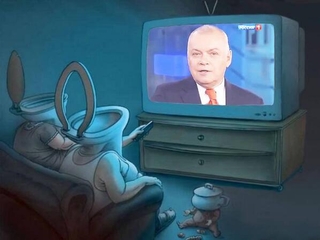 Россия – это сегодня две страны: одна в телевизоре, другая в Интернете - «Новости дня»