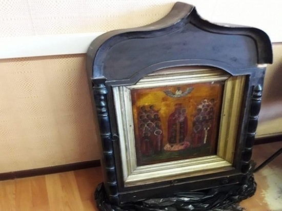 В Ростовской области женщина подозревается в краже ценной иконы 19-го века