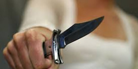 Женщина кухонным ножом ранила мужа - «Мир»