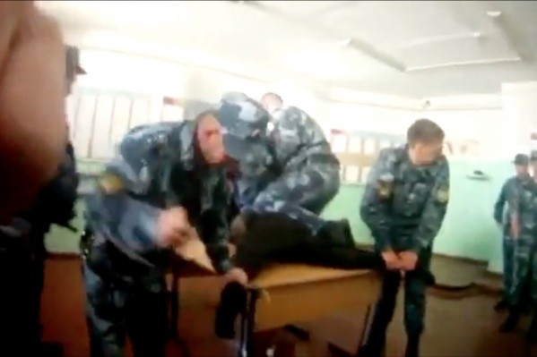«Тут, конечно, крыть уже нечем» (18+) Так руководство ФСИН комментирует видео пыток - «Культура»