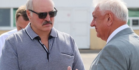 17 резиденций, секретный дворец и люксовый автопарк Лукашенко – расследование. ВИДЕО - «Политика»